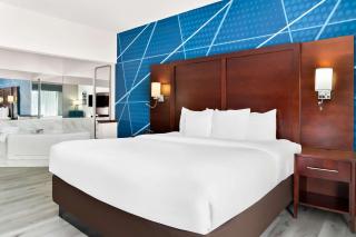 Comfort Suites Southfield-Detroit - Southfield - 3