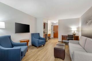 Comfort Suites Golden West on Evergreen Parkway - Evergreen - 1