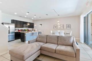 Last Minute Disney Getaway! Private Pool, Hot Tub & Games Room. Book Now! #93975 - Davenport - 5