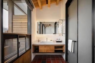 Hotel Indigo Lugu Lake by IHG - 9