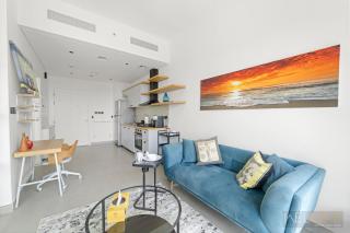 WelHome - Beautiful 1BR Apt in Dubai Hills with City View - Dubai - 5