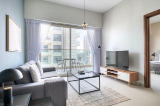 Blueground Dune Residency city view pool gym DXB-1316 - 9