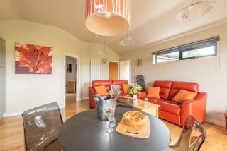 Tor Farm Lodges - Private Hot Tubs, Shared Seasonal Outdoor Pool, Dog Friendly - Cheddar - 9