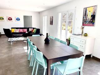 Available for ten people, pool and parking included - Sisteron - 8