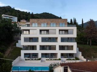 The sound of the sea in your apartment - 5