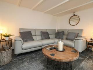 Bumblebee Cottage - 8