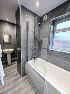 Comfortable Stay At Our 3br Flat Near The City - South Shields - 3