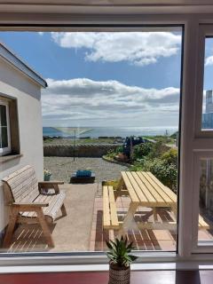 The Beach House Annalong Cosy beachview cottage - Annalong - 0