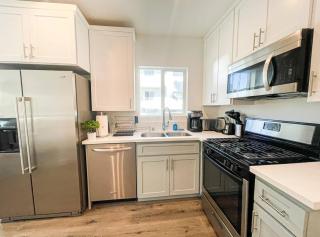 Warm and Welcoming Studio Space In Hollywood-BR16-BH - Los Angeles - 7