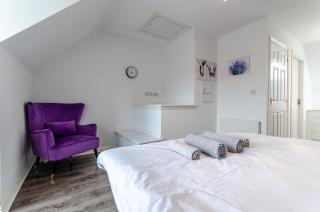 Modern 3BD Townhouse in Tamworth with Ensuite - Wilnecote - 3
