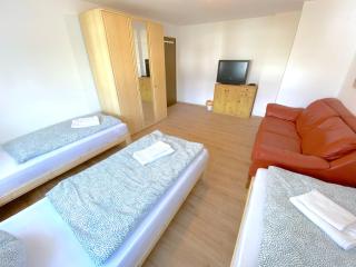 IV Apartment 12 Personen - Monteurzimmer - Ferienwohnung - Kronwieden - Loiching - 4