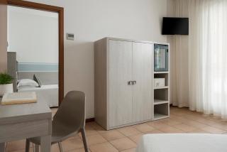 Hotel Roxy & Beach - Cesenatico - 9
