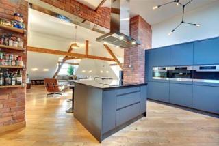 Very Spacious 2 Bdrm Flat - 3