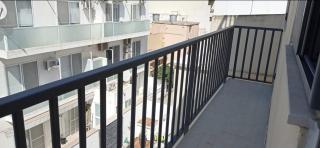 Bright Room Shared Bath Balcony For Woman Only - Is-Swieqi - 1