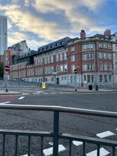 Cosy Apartment Leeds City Centre - Sleeps Up To 4 - Leeds - 9