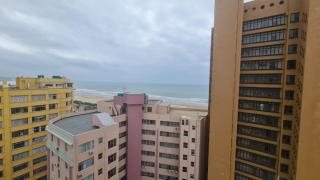 Ocean Pearl Luxury Apartment - Durban - 8