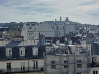 FLAT with TOUR EIFFEL view and Montmartre - Paris - 3