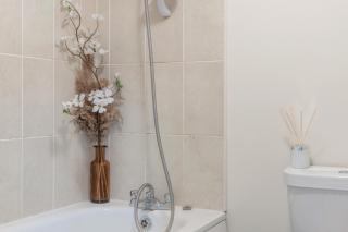 Savanna Stay 3BR cozy and warm - Nottingham - 6