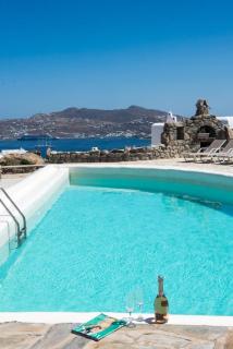 Gorgeous villa w ocean views and shared pools! - Ornos - 3