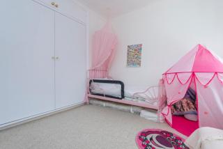 Charming 3-Bedroom House in Richmond - Kew Gardens - 7