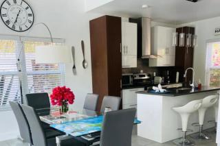 Modern villas at Grace Bay, Turks and Caicos Islands - Long Bay Hills - 3