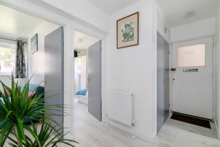 A Stunning Flat in London, Gants Hill - Redbridge - 8
