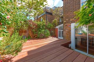 Charming Hampstead Retreat with Patio - Londra - 9