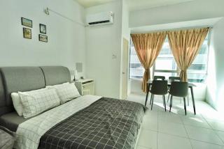 AustinHeight- Studio AkademikSuite5Pax - 3