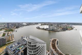 High level, two bedroom apartment - Londra - 9