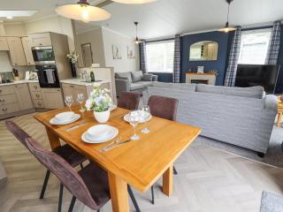 Sunset Lodge - Woodhall Spa - 1