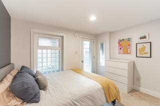 Cute and Charming 1BR in Fantastic Location townhouse - Washington - 3