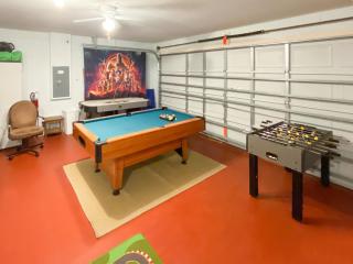 Upstay - Bungalow w Private Pool Hot Tub Lake View - Davenport - 2