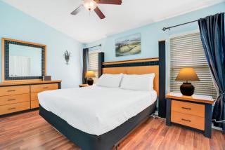 Relaxing Retreat with Pool and Movie Theater - Orlando - 8