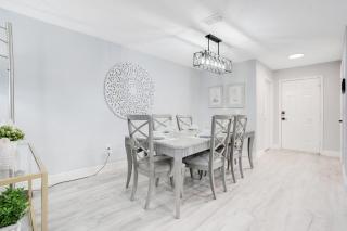 Stylish Villa Near Disney & Universal - Kissimmee - 1