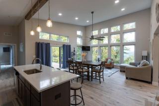 Altitude Adjustment - New Treehouse in Innsbrook - 0