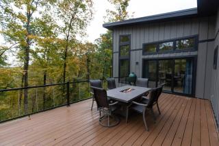 Altitude Adjustment - New Treehouse in Innsbrook - 4