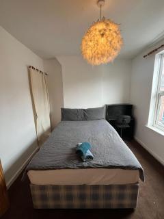 2 bedroom house in NG7 - Nottingham - 6