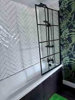 Blessed Princess House With Free Parking - 1