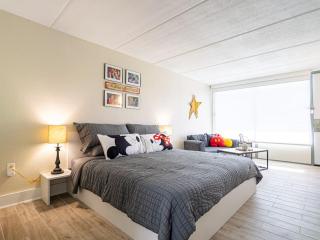 Orlando 1BR Disney Themed Vacation with pool view Next to Disney - Kissimmee - 0