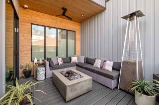 East Austin Flair with Hot Tub - Brass! - Austin - 8