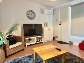 Lofty's Lodgings - Albany - 2