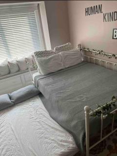 Stained Glass Serenity Suite - 8