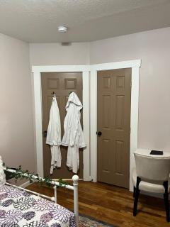 Stained Glass Serenity Suite - 6