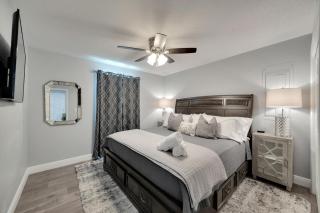 Luxury Waterfront Paradise - Heated Pool - Pets OK - Clearwater Beach - 2