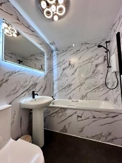 Rose Street's Hidden Treasure- 2Bed Newly Refurbished Apt - 5