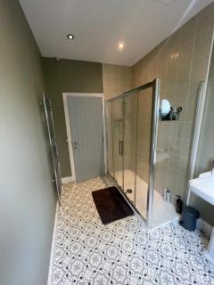 Stunning One Bedroom Apartment - Bristol - 1