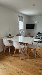Ferienwohnung AS5 One Bamberg - modern in ruhiger Lage mit Balkon - Hallstadt - 6
