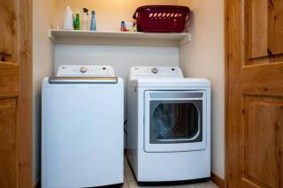 Powder Mountain Joy with Hot Tub and Game Room - Eden - 7