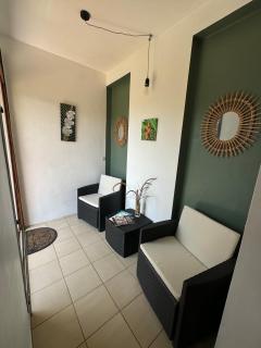 La Canopée Enchantée, chambres d'hôtes, piscine, proche aéroport, Gare maritime - 4