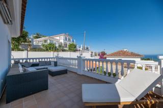 Villa with sea views & Heated pool - Benalmádena - 9